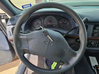 2005 Chevrolet Impala - Interior Steering Wheel With Keys Image